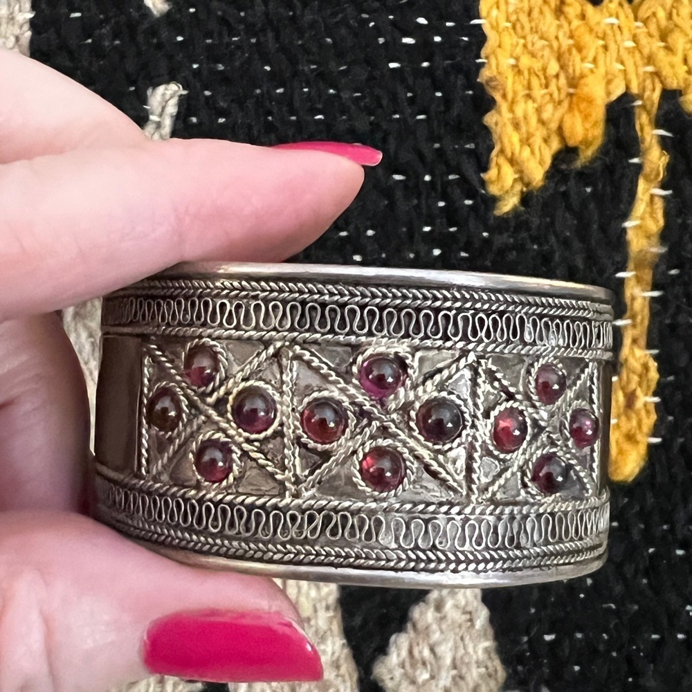 ❤️ Old Pawn Ethnic 12 Gemstone 925 Cuff 32.2 Gm Decorative Scroll Motifs - Picture 7 of 15